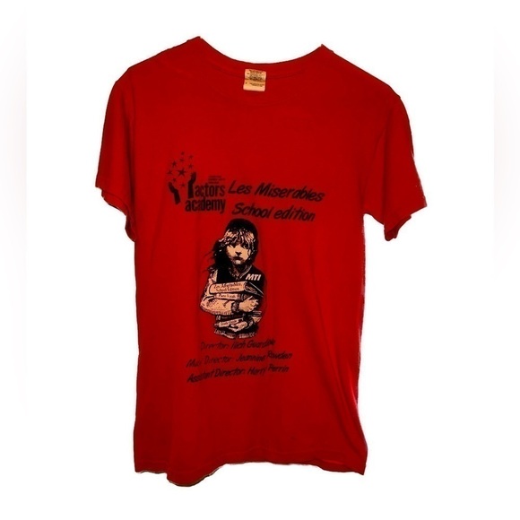 ❤️3 for $10 Les miserable show tee shirt sz Small - Picture 1 of 4